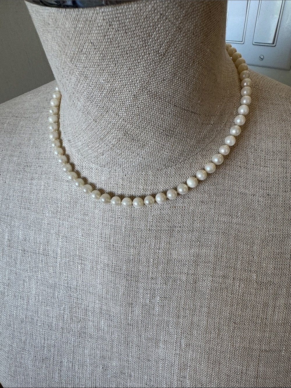 Vintage hand knot pearl and 14k white gold clasp 16 inch necklace